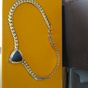 Vintage Trifari goldtone necklace